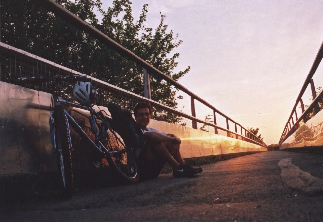 [Image: Cambridge to Coton bridge (Aug,
   2000)]