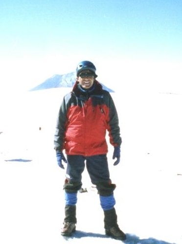 [Image: Iztaccihuatl's summit (March,
     2002)]